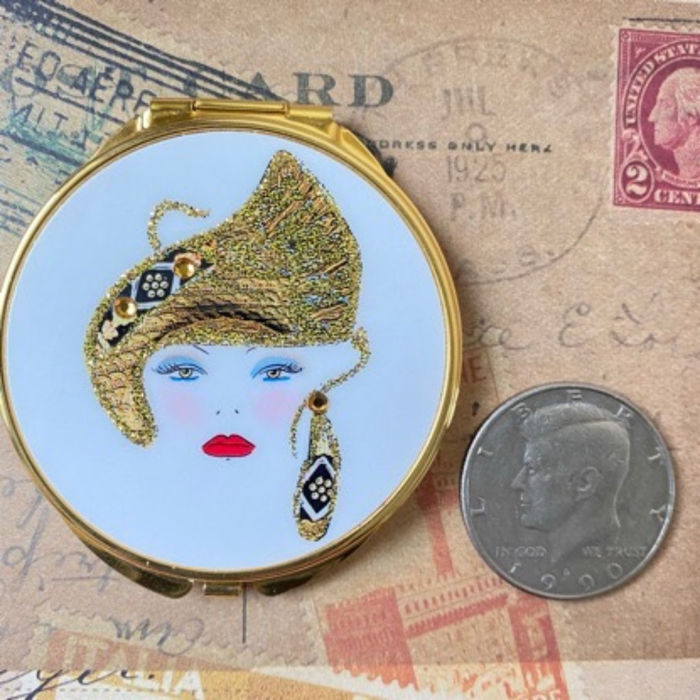 VINTAGE Compact Fashion Lady with Embellished Hat - Picture 5 of 9